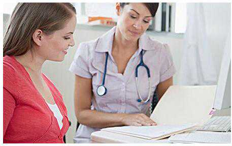 两个多月宝宝流清口水原因解析及应对方法