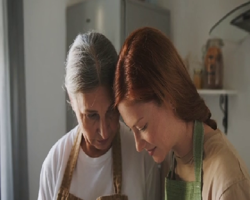 试管婴儿正规助孕机构解析：肚子小原因与助孕服务